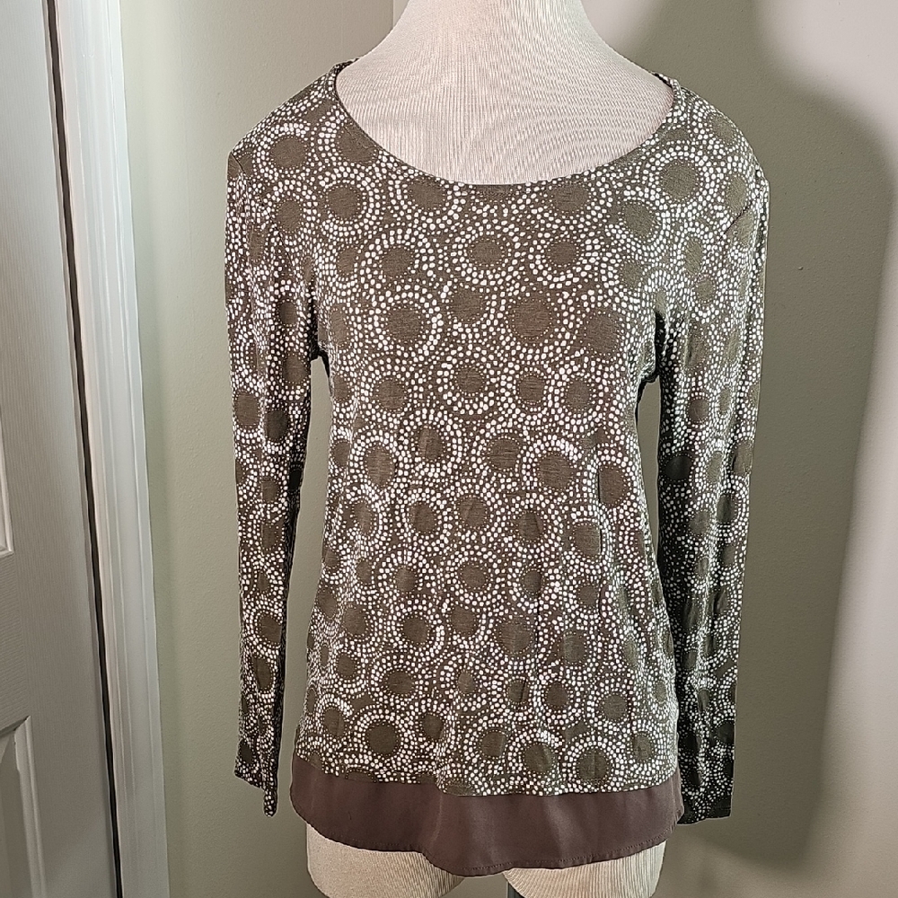 CHICOS Brown and White Patterned Women's Top. Long Sleeves. Gray And White Small